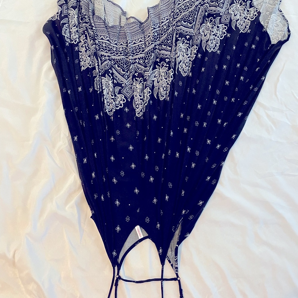 Target flowy handkerchief dress- EUC